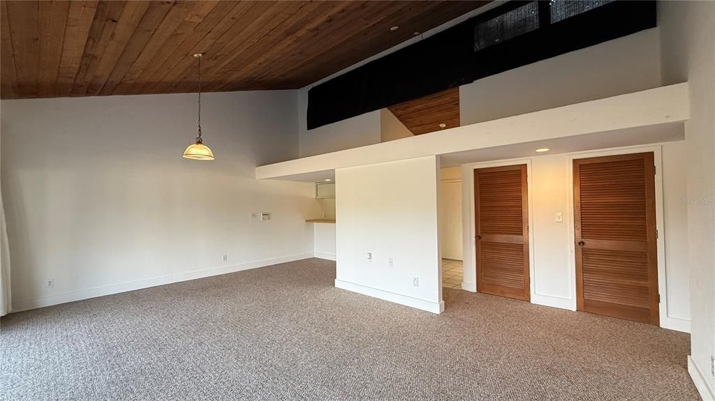 出租: $1,275 (2 贝兹, 2 浴室, 1123 平方英尺)