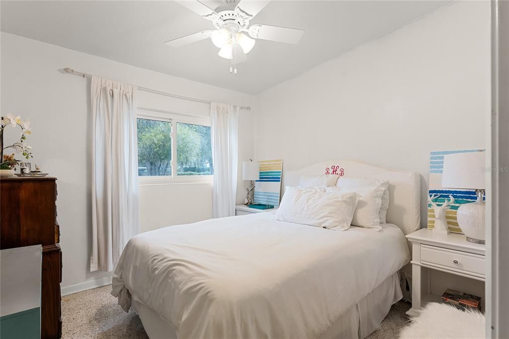 For Sale: $575,000 (3 beds, 2 baths, 1779 Square Feet)