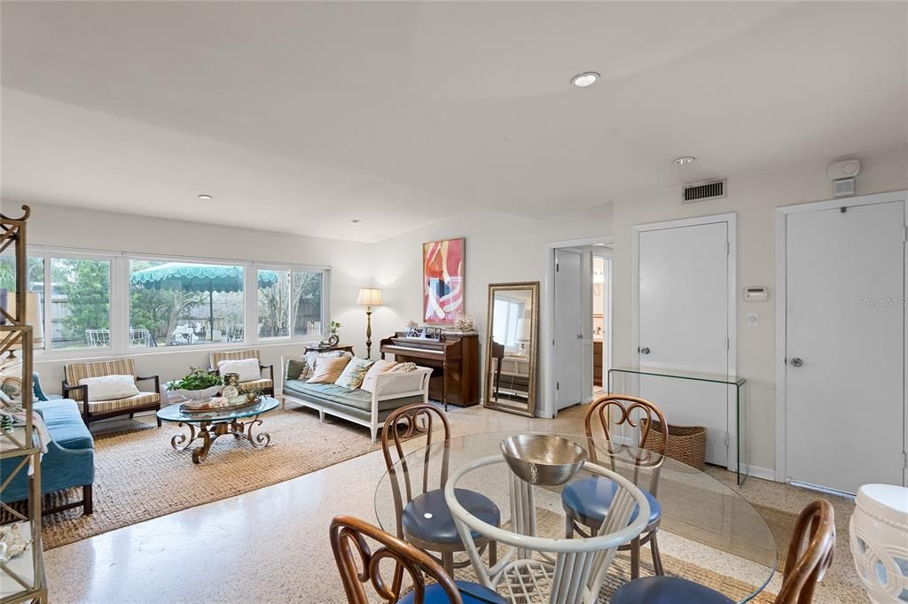 For Sale: $575,000 (3 beds, 2 baths, 1779 Square Feet)