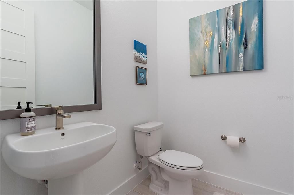 Activo con contrato: $638,000 (3 camas, 3 baños, 2319 Pies cuadrados)