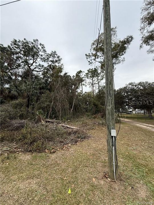 待售: $49,000 (1.86 acres)