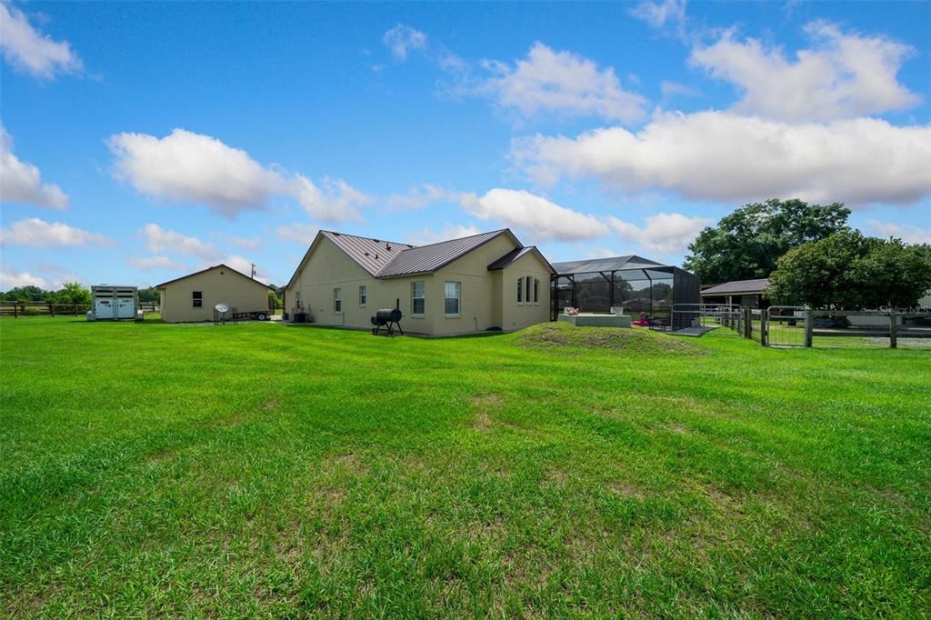 For Sale: $670,900 (4 beds, 2 baths, 2635 Square Feet)