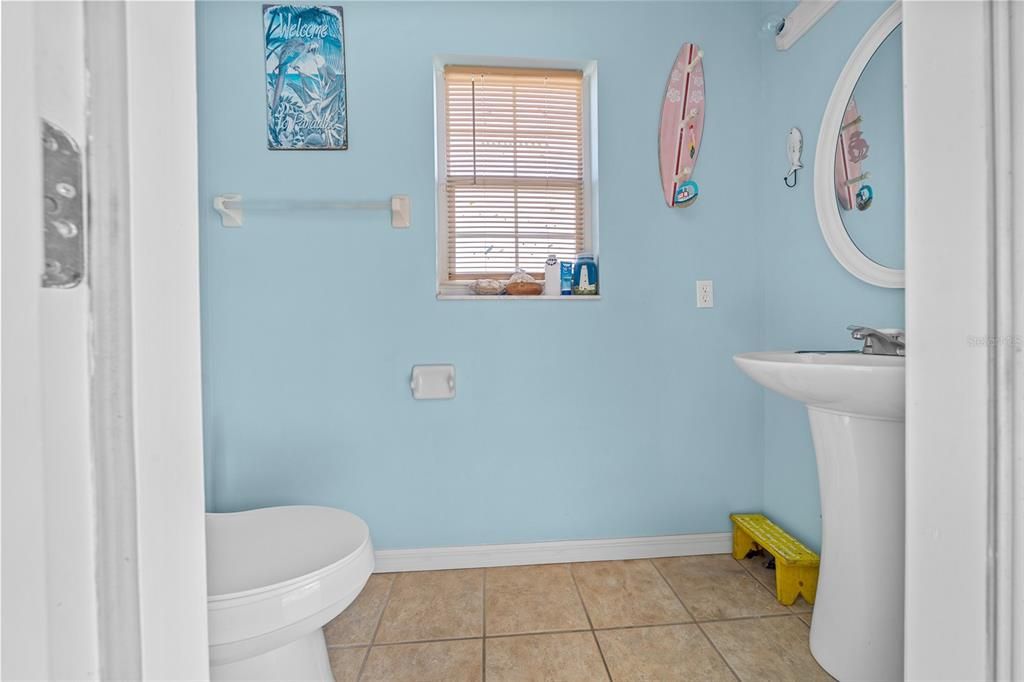 For Sale: $670,900 (4 beds, 2 baths, 2635 Square Feet)