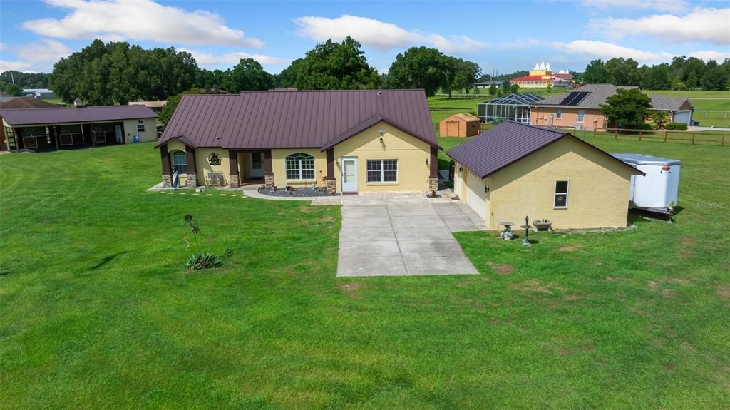 For Sale: $670,900 (4 beds, 2 baths, 2635 Square Feet)