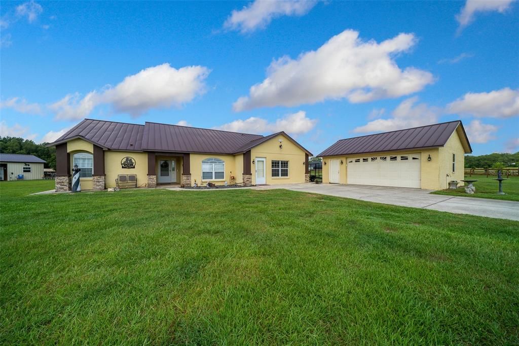 For Sale: $670,900 (4 beds, 2 baths, 2635 Square Feet)