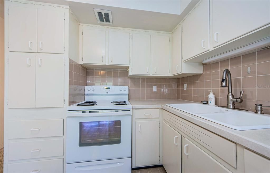 En Venta: $110,000 (2 camas, 1 baños, 1105 Pies cuadrados)