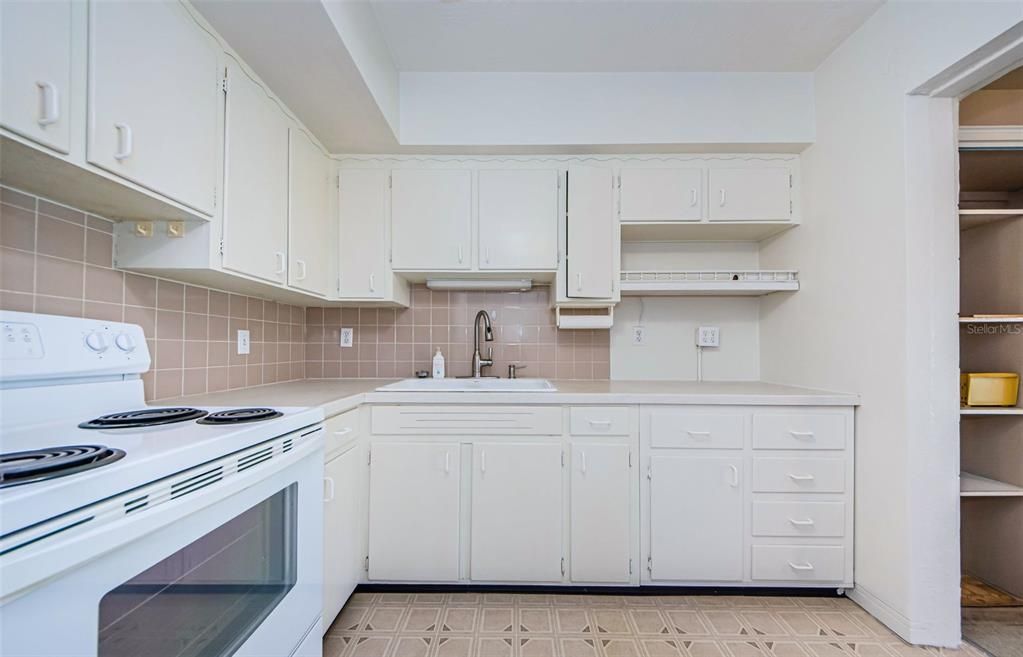 En Venta: $110,000 (2 camas, 1 baños, 1105 Pies cuadrados)