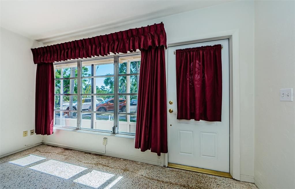 En Venta: $110,000 (2 camas, 1 baños, 1105 Pies cuadrados)