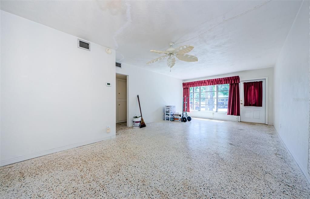 En Venta: $110,000 (2 camas, 1 baños, 1105 Pies cuadrados)