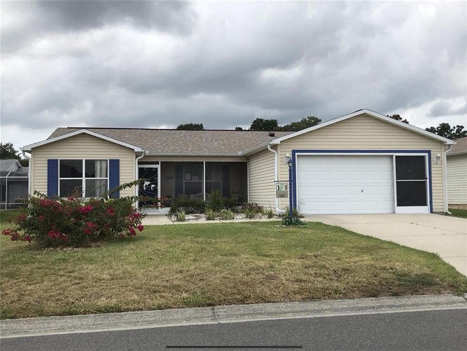 Recently Sold: $225,000 (3 beds, 2 baths, 1392 Square Feet)