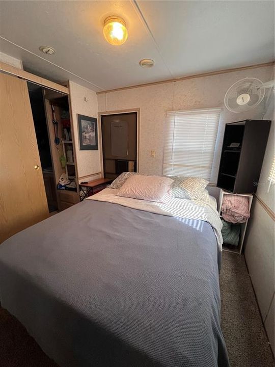 For Sale: $60,000 (1 beds, 1 baths, 366 Square Feet)