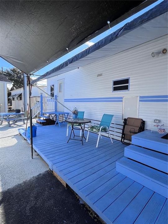 For Sale: $60,000 (1 beds, 1 baths, 366 Square Feet)