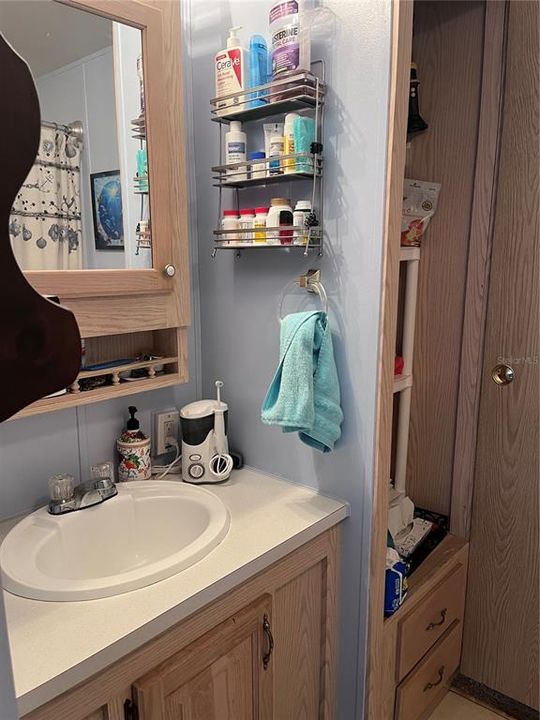 For Sale: $60,000 (1 beds, 1 baths, 366 Square Feet)