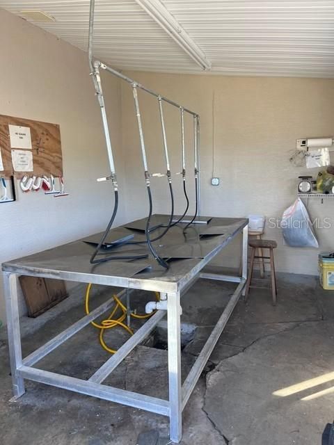 For Sale: $60,000 (1 beds, 1 baths, 366 Square Feet)