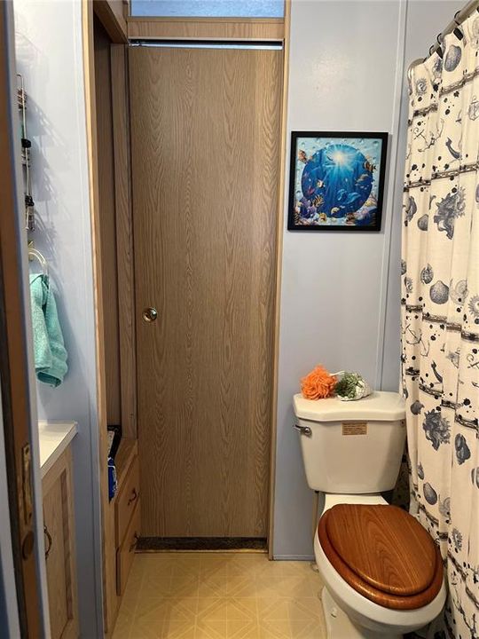 For Sale: $60,000 (1 beds, 1 baths, 366 Square Feet)