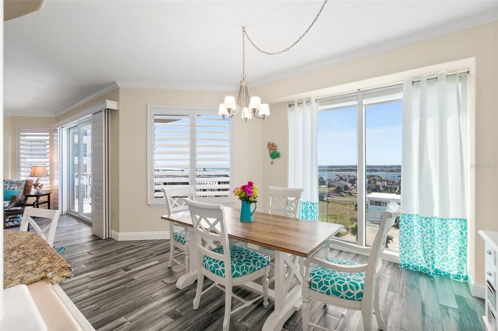 Active With Contract: $599,900 (3 beds, 2 baths, 1808 Square Feet)