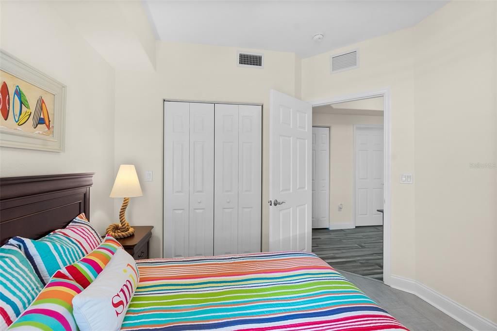 Active With Contract: $599,900 (3 beds, 2 baths, 1808 Square Feet)