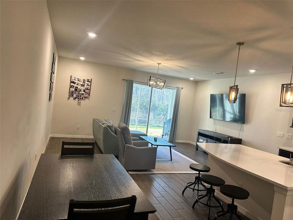 En Venta: $379,900 (3 camas, 2 baños, 1884 Pies cuadrados)