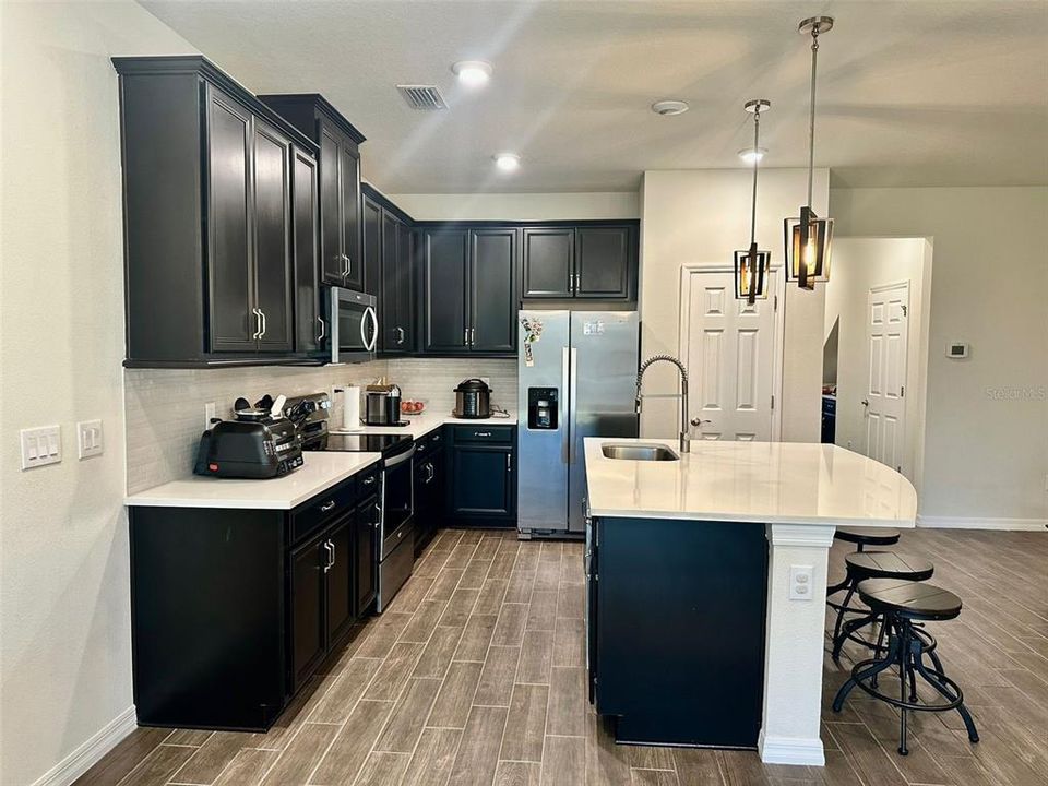 En Venta: $379,900 (3 camas, 2 baños, 1884 Pies cuadrados)