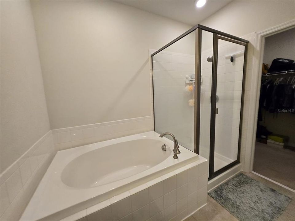 En Venta: $379,900 (3 camas, 2 baños, 1884 Pies cuadrados)