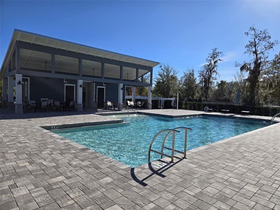 En Venta: $379,900 (3 camas, 2 baños, 1884 Pies cuadrados)