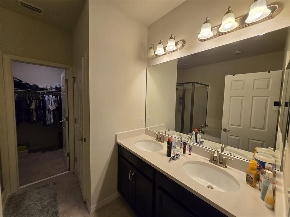 En Venta: $379,900 (3 camas, 2 baños, 1884 Pies cuadrados)