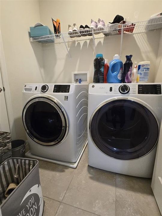 En Venta: $379,900 (3 camas, 2 baños, 1884 Pies cuadrados)