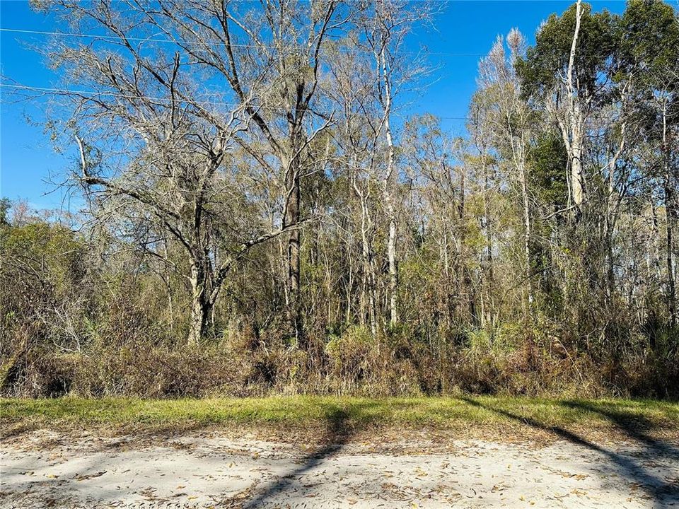 En Venta: $56,000 (0.86 acres)