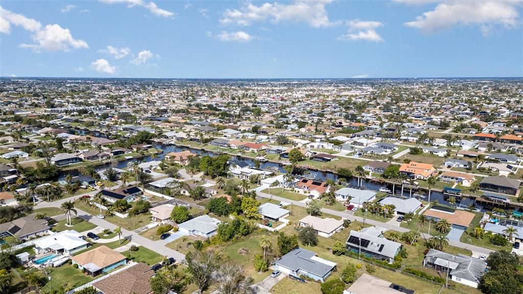 Под контрактом: $98,000 (0.24 acres)