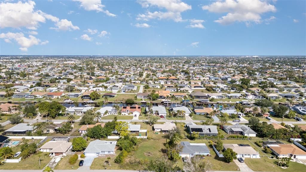 Под контрактом: $98,000 (0.24 acres)