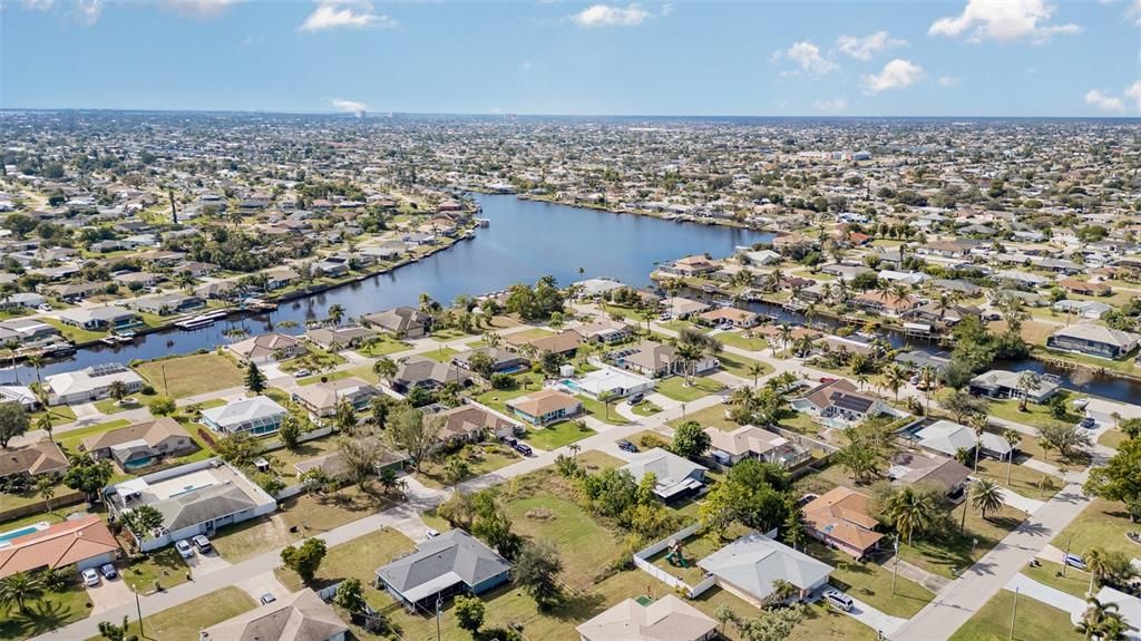 Под контрактом: $98,000 (0.24 acres)