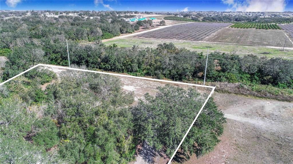 На продажу: $175,000 (1.66 acres)