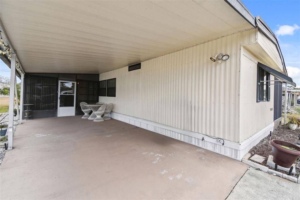 На продажу: $83,000 (2 спален, 2 ванн, 868 Квадратных фут)