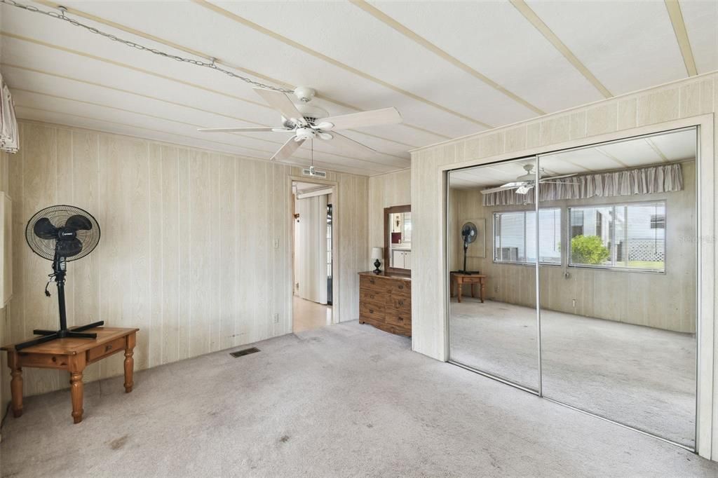 На продажу: $83,000 (2 спален, 2 ванн, 868 Квадратных фут)