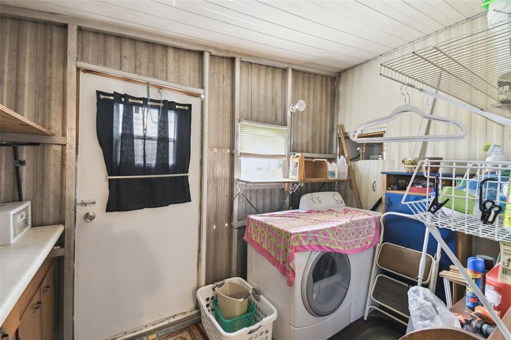 На продажу: $83,000 (2 спален, 2 ванн, 868 Квадратных фут)