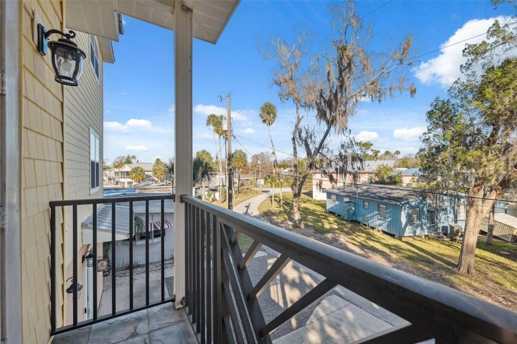 For Sale: $1,550,000 (3 beds, 2 baths, 2286 Square Feet)