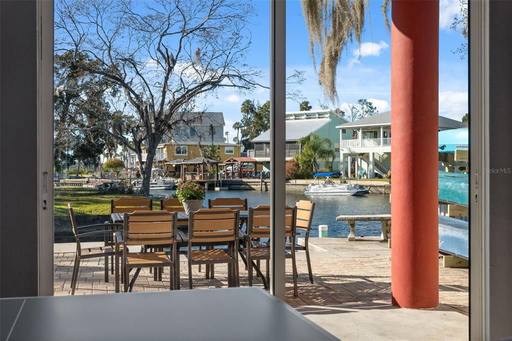 For Sale: $1,550,000 (3 beds, 2 baths, 2286 Square Feet)