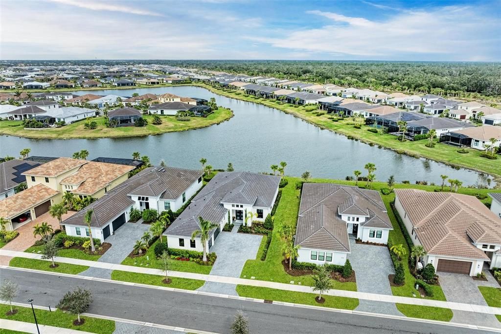 Active With Contract: $915,000 (2 beds, 2 baths, 2765 Square Feet)