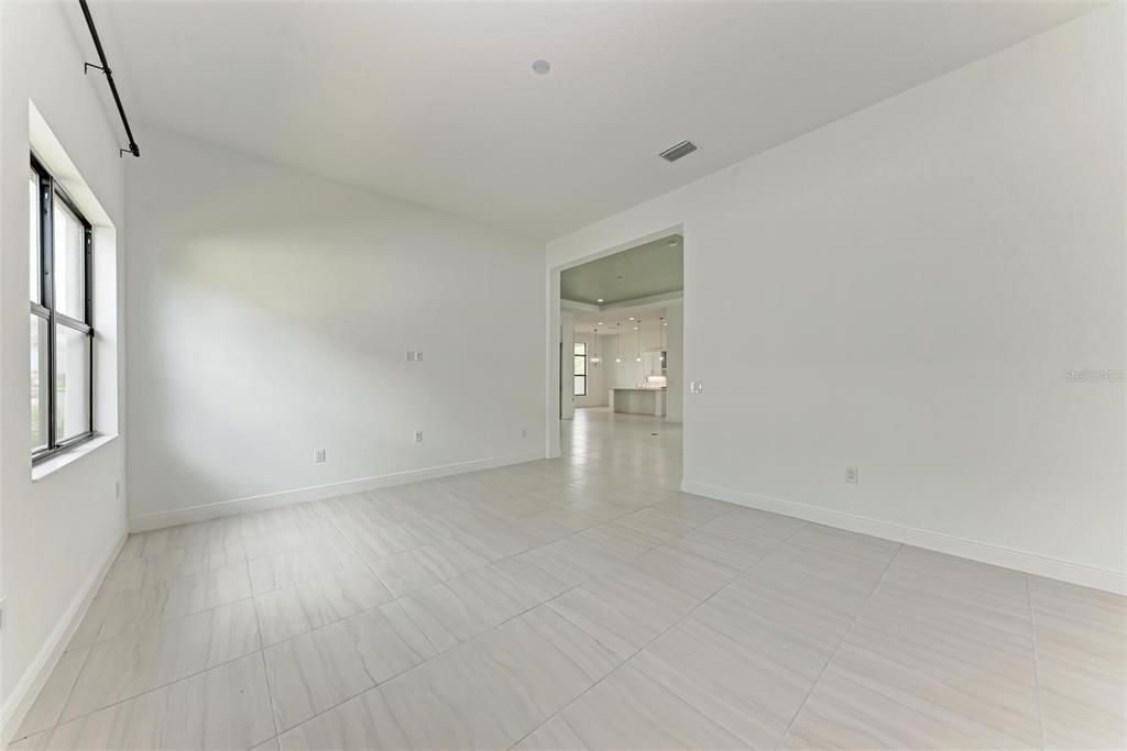 Active With Contract: $915,000 (2 beds, 2 baths, 2765 Square Feet)