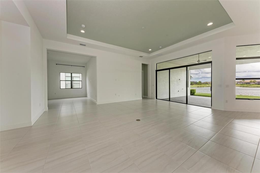 Active With Contract: $915,000 (2 beds, 2 baths, 2765 Square Feet)