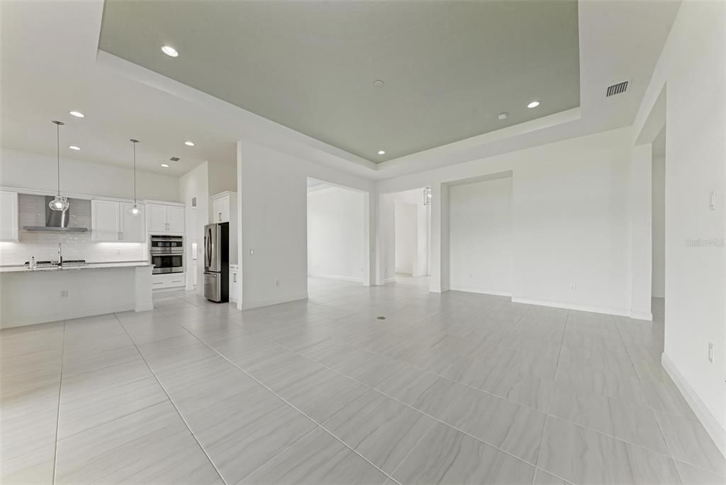 Active With Contract: $915,000 (2 beds, 2 baths, 2765 Square Feet)