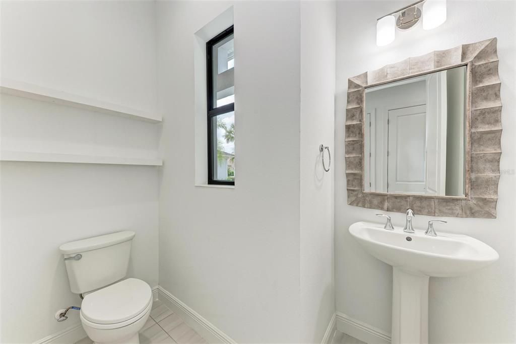 Active With Contract: $915,000 (2 beds, 2 baths, 2765 Square Feet)