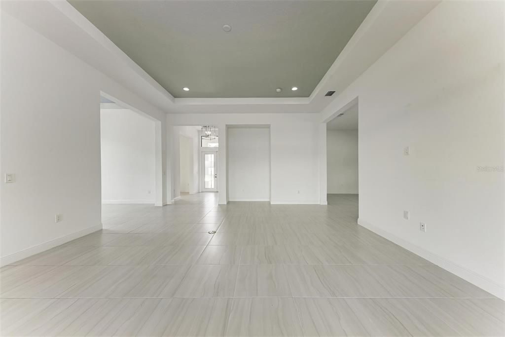 Active With Contract: $915,000 (2 beds, 2 baths, 2765 Square Feet)