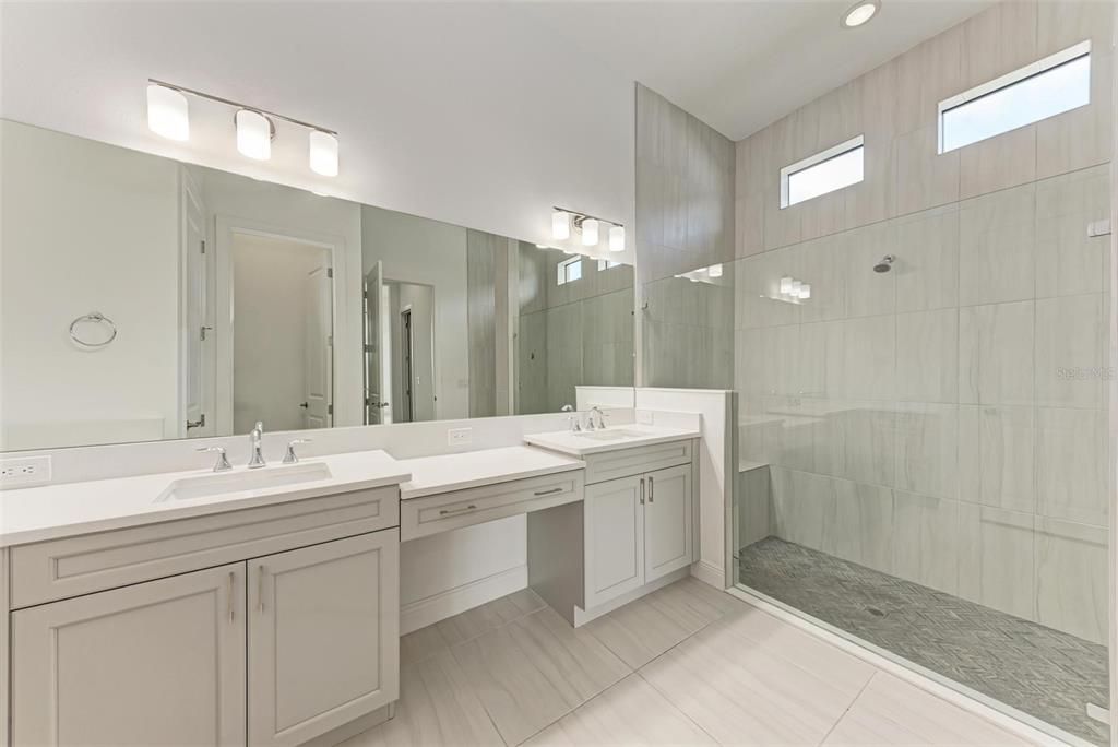 Active With Contract: $915,000 (2 beds, 2 baths, 2765 Square Feet)