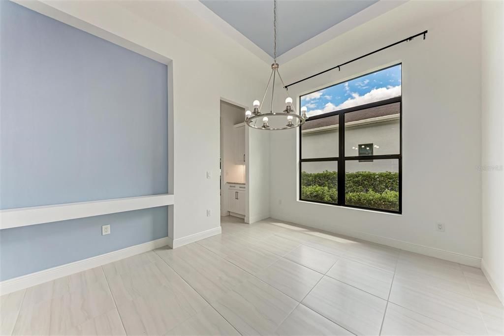 Active With Contract: $915,000 (2 beds, 2 baths, 2765 Square Feet)