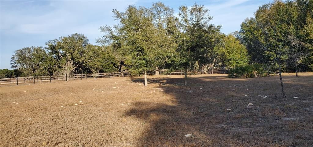 En Venta: $675,000 (12.89 acres)