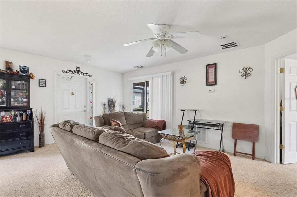 На продажу: $650,000 (6 спален, 0 ванн, 2962 Квадратных фут)