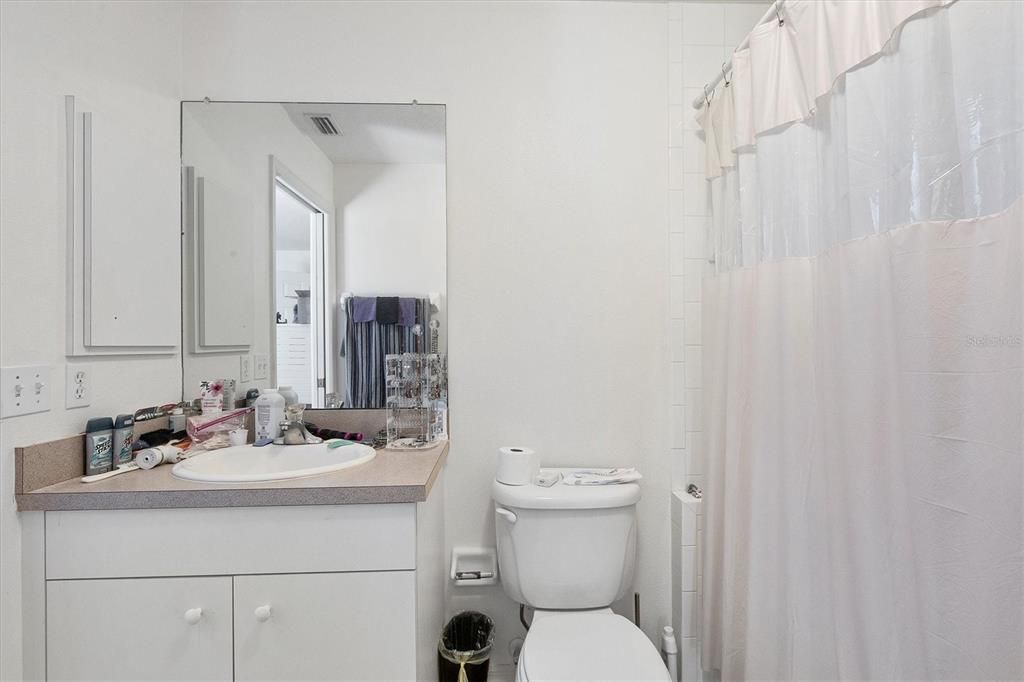 На продажу: $650,000 (6 спален, 0 ванн, 2962 Квадратных фут)