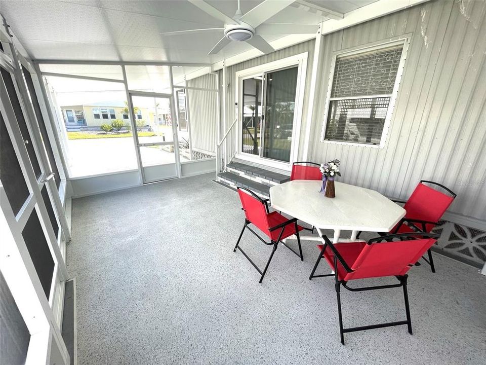 Activo con contrato: $134,900 (2 camas, 2 baños, 1056 Pies cuadrados)