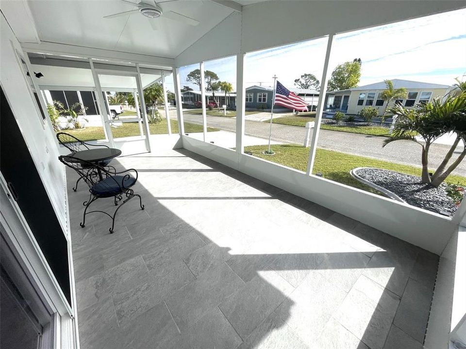 Activo con contrato: $134,900 (2 camas, 2 baños, 1056 Pies cuadrados)